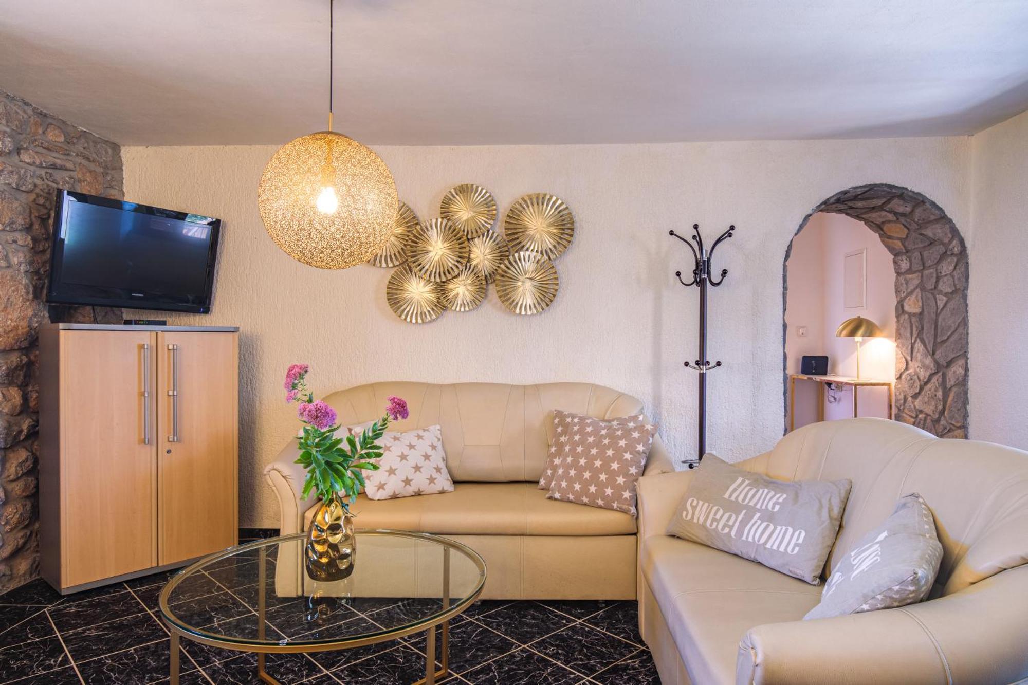 Apartments Lina Vrh  외부 사진